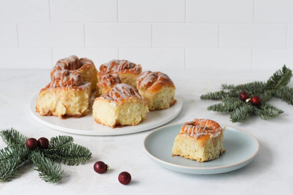 Eggnog Cinnamon Rolls - Passion Meets Creativity